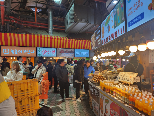 [르포] “이번에도 민주당 되쿠다…보수에게 험지 제주