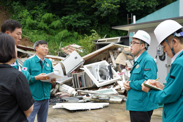 임상섭 산림청장, 대전 원정동 산사태 피해 현장 점검