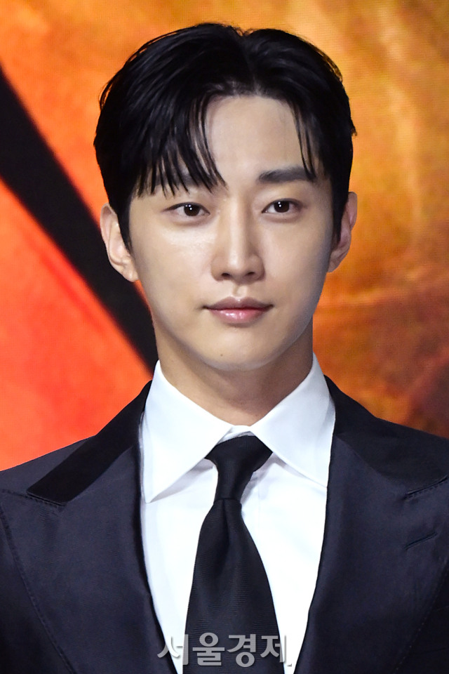 진영, 아침을 여는 잘생김 [SE★포토]