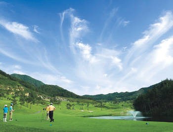 [Golf is Life] “지역 입지 열악해도 우린 불황 몰라요”