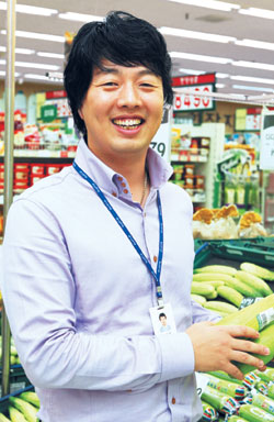 [유통현장을 달리는 사람들] (14) 이상옥 롯데슈퍼 CMD