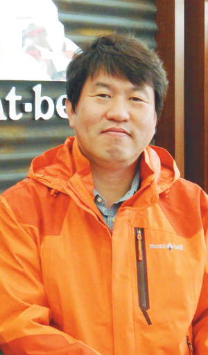 [유통현장을 달리는 사람들] (52) 손호영 LS네트웍스 마케팅 팀장
