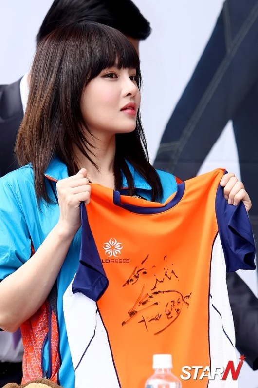 [포토] 티아라 보람 이게 바로 제 사인이에요~