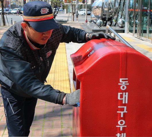 경북지방우정청, 지역 2877개 우체통 등 우편시설 봄맞이 새단장