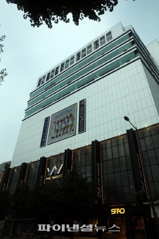 이랜드 “NC WAVE 충장로점 3년내 연매출 1000억 매장으로 육성”