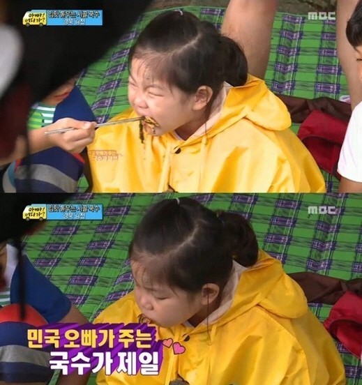 성빈 먹방, 민국이가 주는 국수 폭풍흡입 “윤후 먹방 따라잡겠네”