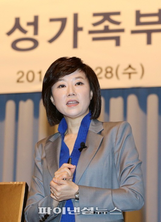 조윤선 장관 “고용률 70% 달성에 여성인력 활용해야”