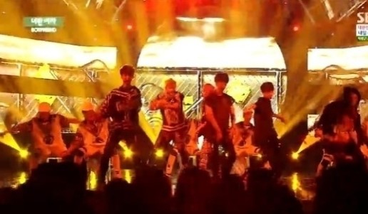‘인기가요’ 보이프렌드, 칼군무에도 흔들림 없는 가창력 과시