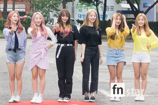 [포토] S2(에스투), ‘이번주 데뷔했어요’