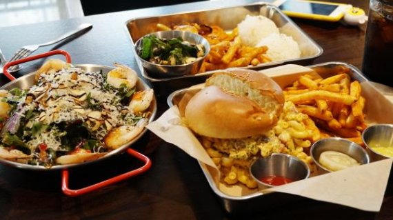 성수동 수제맥주&수제버거 전문점 그리드채플린 신메뉴 출시