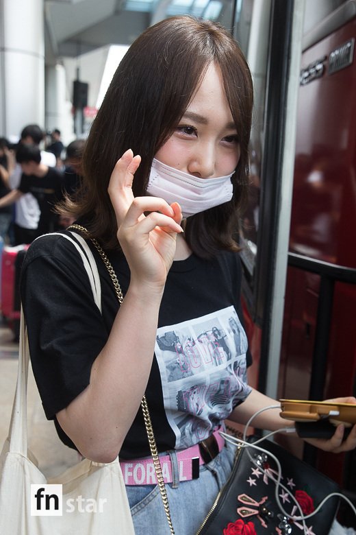 [포토] AKB48 타카하시 쥬리(高橋 朱里), ‘애교 가득한 손짓’