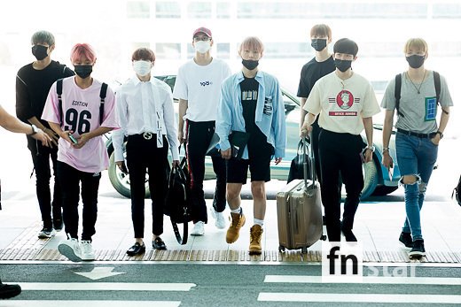 [포토] 워너원, ‘가자 월드투어~이번주는 홍콩으로’
