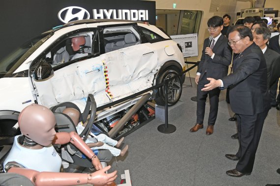 김부겸 장관 자동차 사고 안전 점검