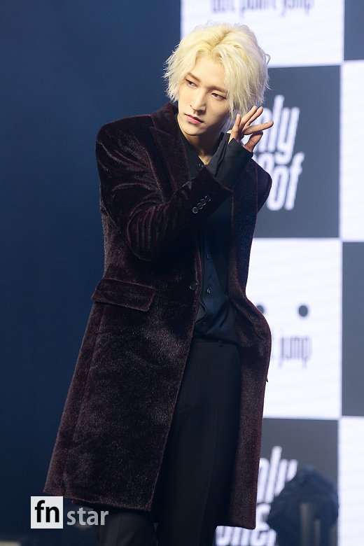 [포토] 온리원오브 준지, ‘이질감없는 금빛헤어’