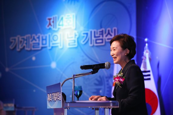 김현미 국토부 장관 건설산업 도약 견인차는 기계설비 