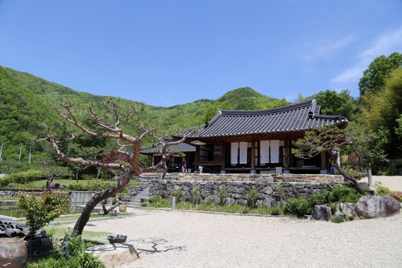 BTS 화보 속 그곳, 완주 오성한옥마을
