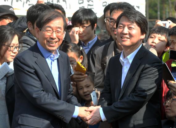 아름다운 양보 9년뒤, 조문도 안가는 安..범야권 조문 자제