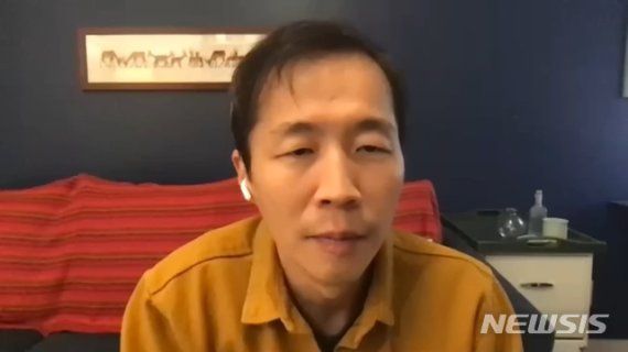 미나리 감독, 선댄스영화제 대상 받고 춤췄죠