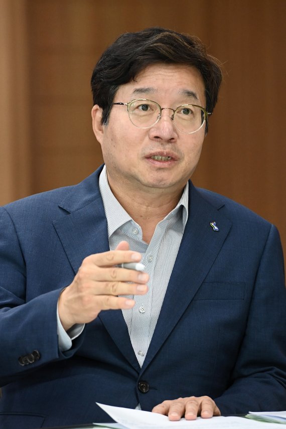 염태영 수원시장, 자영업자 희생 강요 방역체계 전면 수정해야