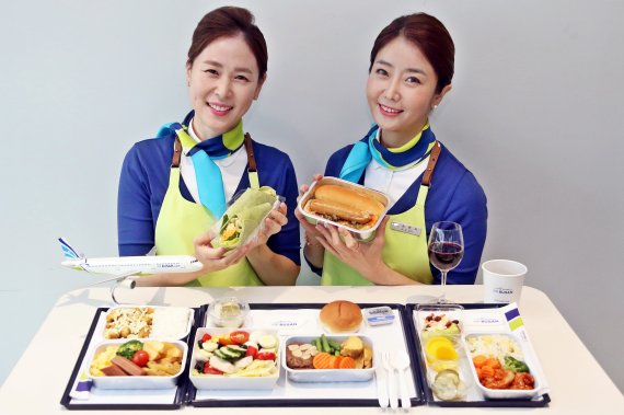 에어부산, 유가솜씨 닭갈비 등 사전 주문 기내식 5종 출시