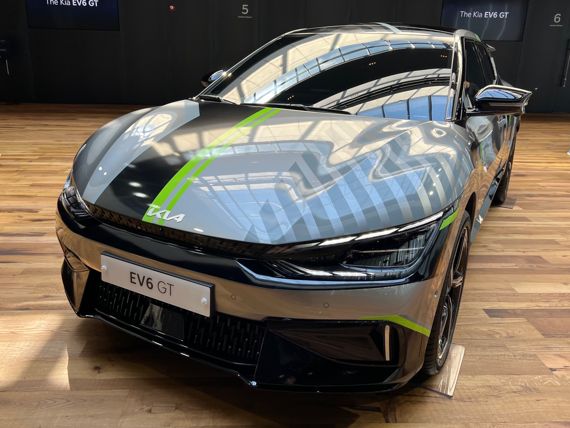 기아 EV6 GT 제로백 3.5초 직접 타봤습니다[최종근의 車스토리]