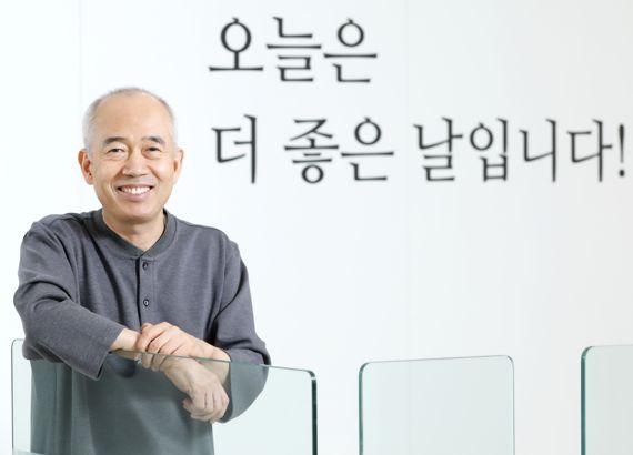 [와이픽]창립 30주년 황철주 회장 글로벌 장비회사 도약
