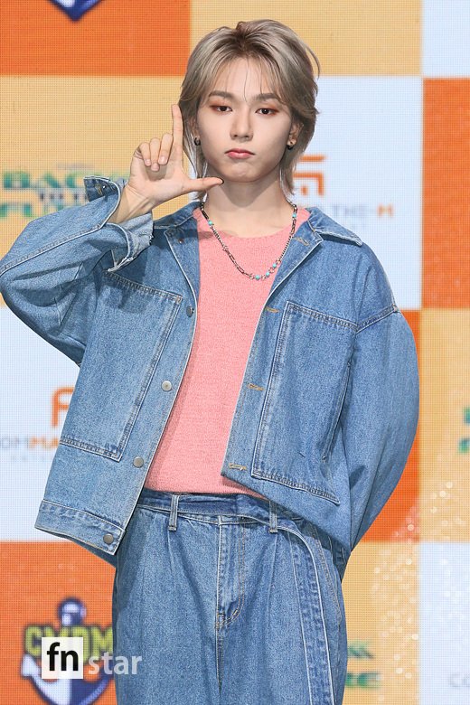 [포토] 커맨더맨 희주, 무심한듯 시크하게