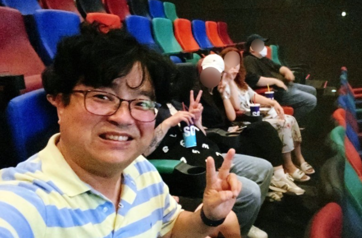 똥오줌 범벅된 방...문을 열고 나올 수 있게 한 이 사람 [선인장]