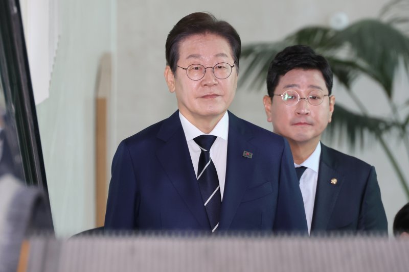 이재명 대선 캠프 인선 발표…윤호중·강훈식 전면 배치