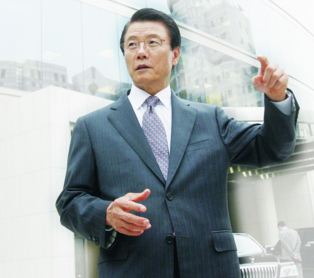 [CEO들의 세상 사는 이야기] 김영종 비자코리아 사장 영어요? 첩보부대서 미군들과 하도 싸웠더니…