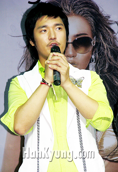 [포토] '제2의 박현빈' 강훈 "길건씨 많이 사랑해 주세요"