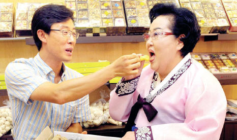 [代를 잇는 家嶪] (25) 낙원떡집 ‥ 이승만 대통령부터 청와대 60년 단골
