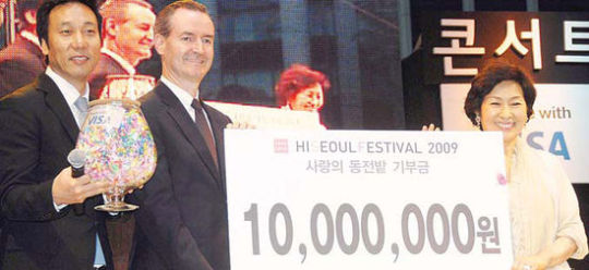 비자코리아, 결식아동 후원