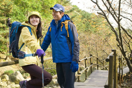 [장수 브랜드] 코오롱F&C 코오롱스포츠‥글로벌 레저브랜드와 맞짱뜨는 토종