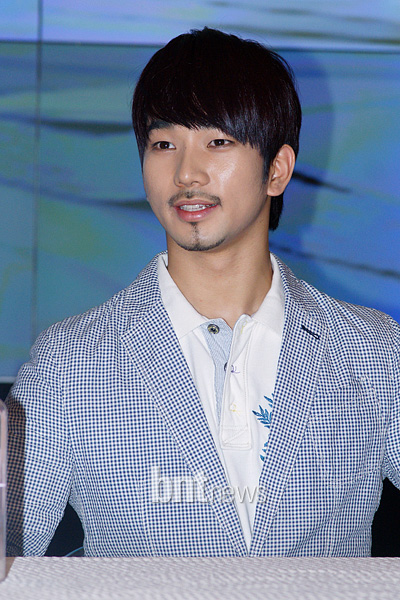 [포토] 시크돌 엠블랙의 지오 상의만 보면 패셔니스타