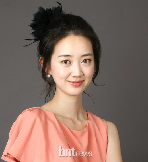유행 헤어스타일로 색다른 분위기 내봐~!