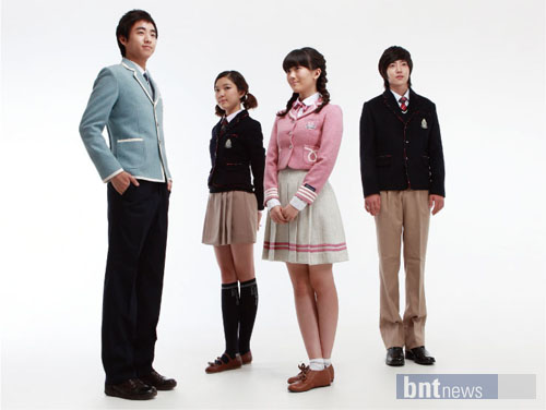 미치코런던, 차별화 전략으로 큰 호응