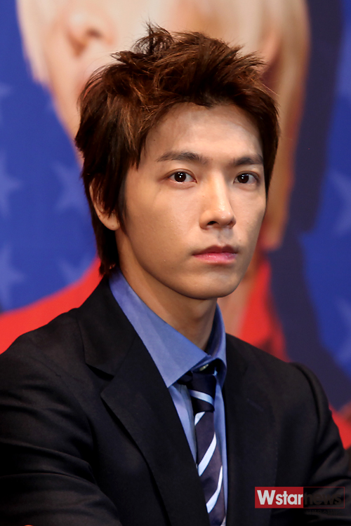 [포토] 슈퍼주니어 동해 드라마로도 찾아뵐게요~