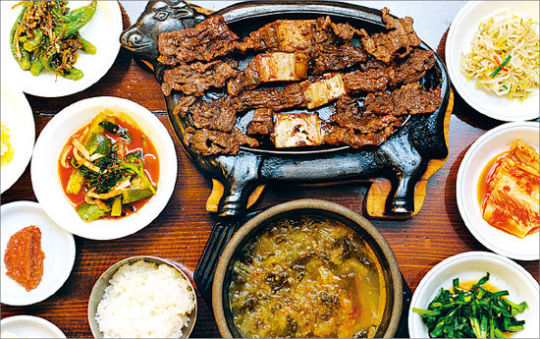도서관에 스티브 잡스 전기 없길래 당장 사놓았죠