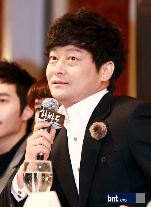 [포토] 조성하 헤어에 신경 많이 썼어요!