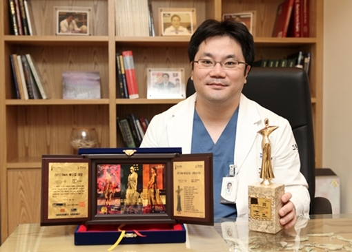 그랜드성형외과 ‘BMA 메디컬 대상’ 성형외과 부문 대상 수상