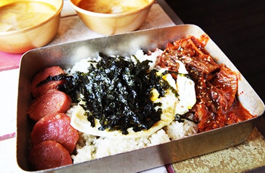 도시락 흔들며 추억 속으로… 명동 맛집 ‘별다방 미스리’
