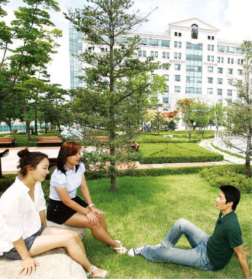 [경영교육, 인증으로 업그레이드] 한양대학교 경영대학, 국내 1000대 기업 CEO 배출 4위