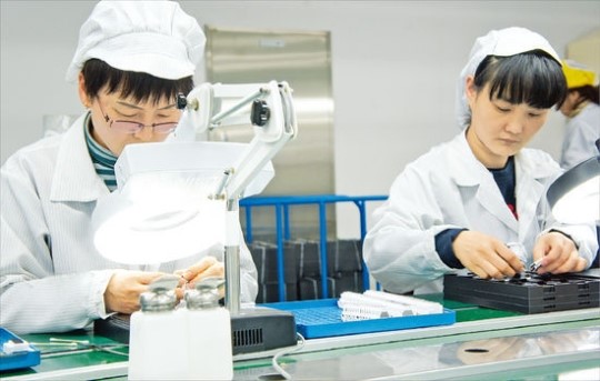 [삼성판 강소기업의 비밀] 전자레인지 부품 만들던 부전전자, 휴대폰 스피커 빅3로 변신