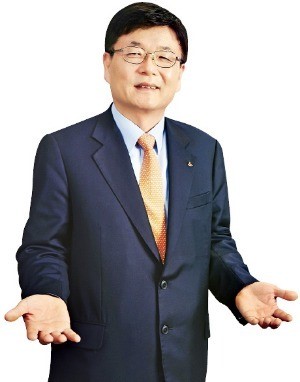이종철 한국도심공항 사장 中企 전용 물류터미널 추진