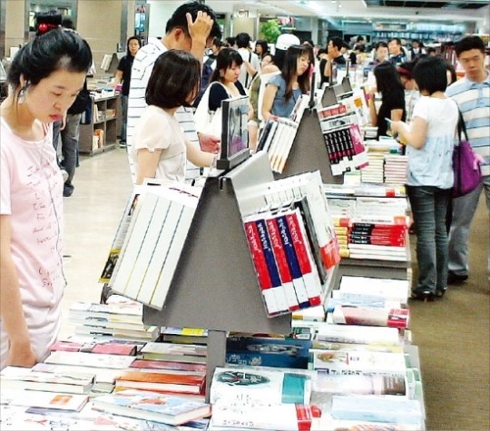 반디·교보, 강남 책시장 진검승부