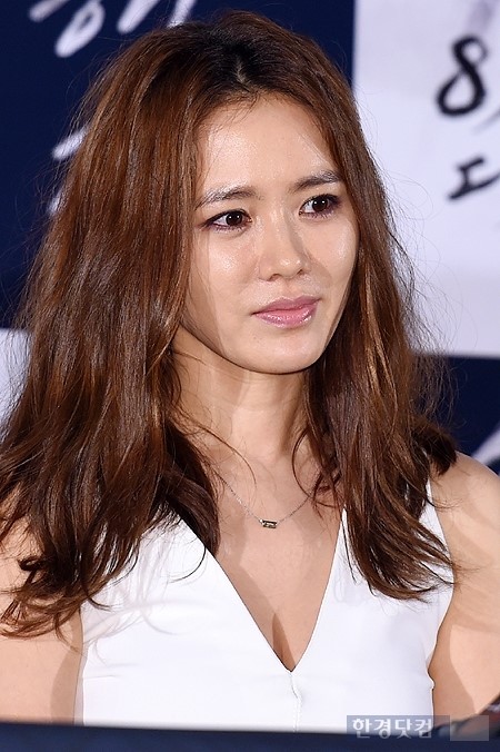 [포토] 손예진, 헝클어진 헤어스타일도 우아하게 소화~