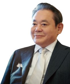 이건희 회장 자택 치료 검토…승강기 설치 공사 중