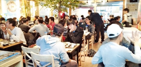 [창업 뉴 트렌드] 소주 한잔 부담없는 깔끔한 실내포차가 좋아~