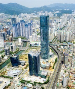 연말 입주 완료하는 부산 문현금융단지…동북아 해양금융허브 도약 시동